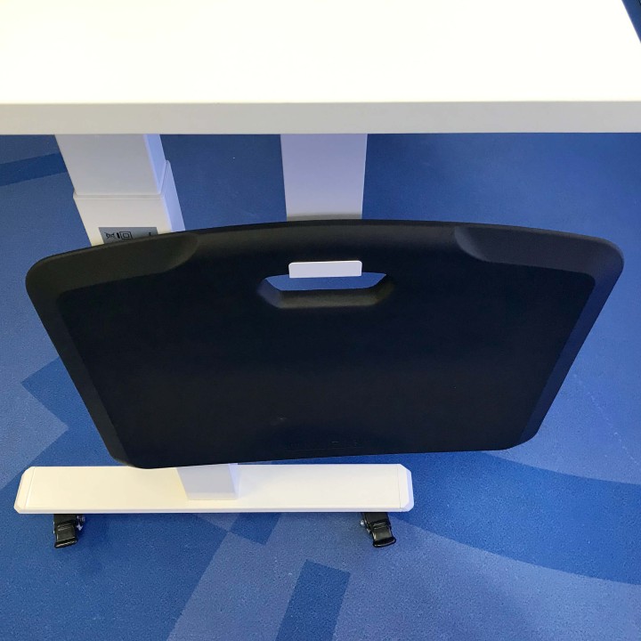 Hook for standing mat/bag